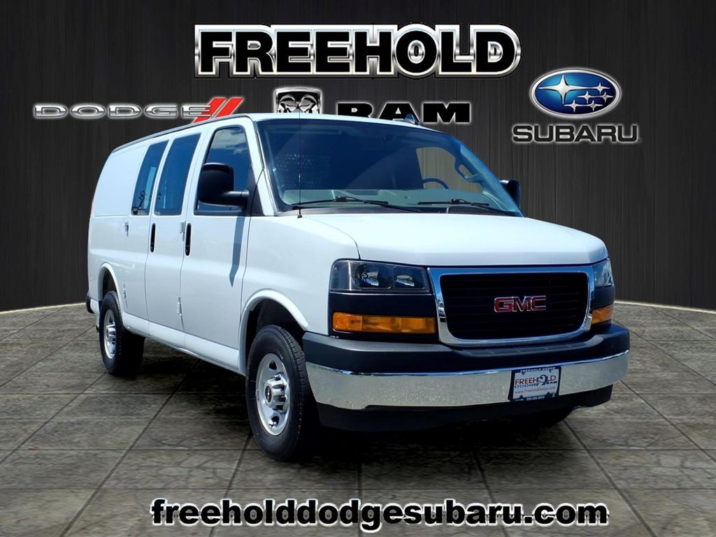 2025 GMC Savana Cargo Van