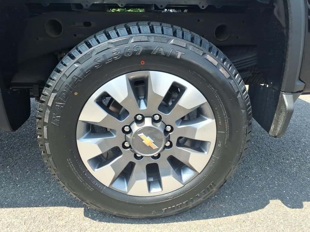 2022 Chevrolet Silverado 2500HD Custom - Photo 15
