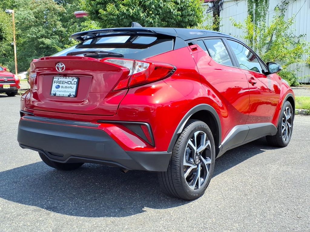 2020 Toyota C-HR XLE - Photo 18