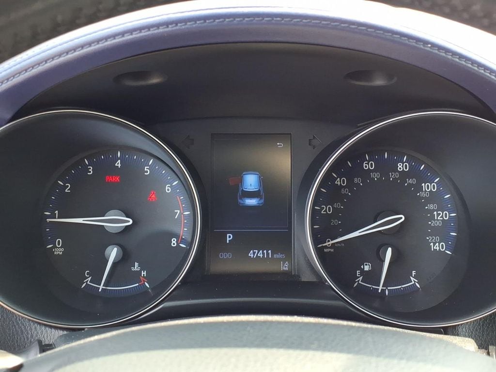 2020 Toyota C-HR XLE - Photo 6