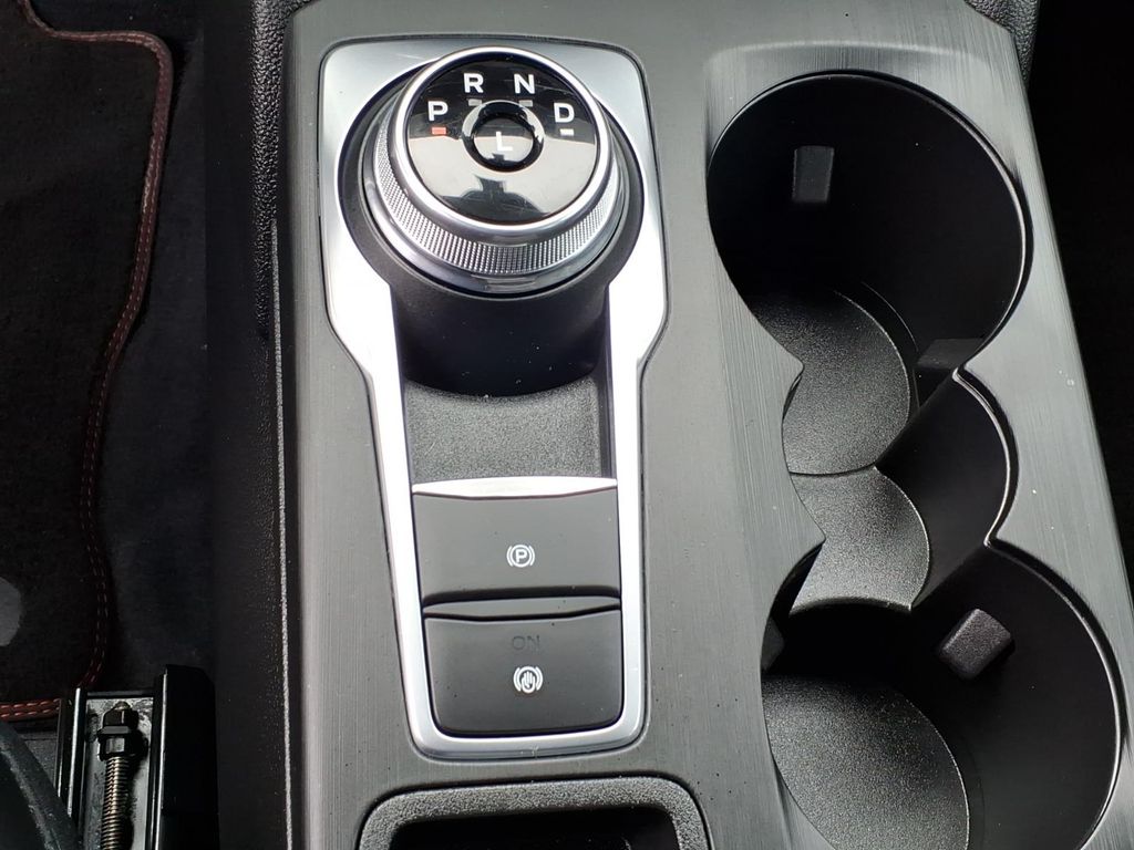 2023 Ford Escape ST-Line - Photo 9