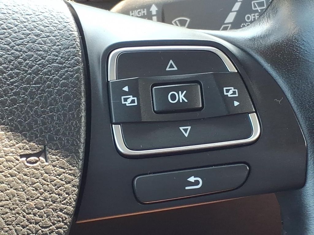 2016 Volkswagen Tiguan S - Photo 9