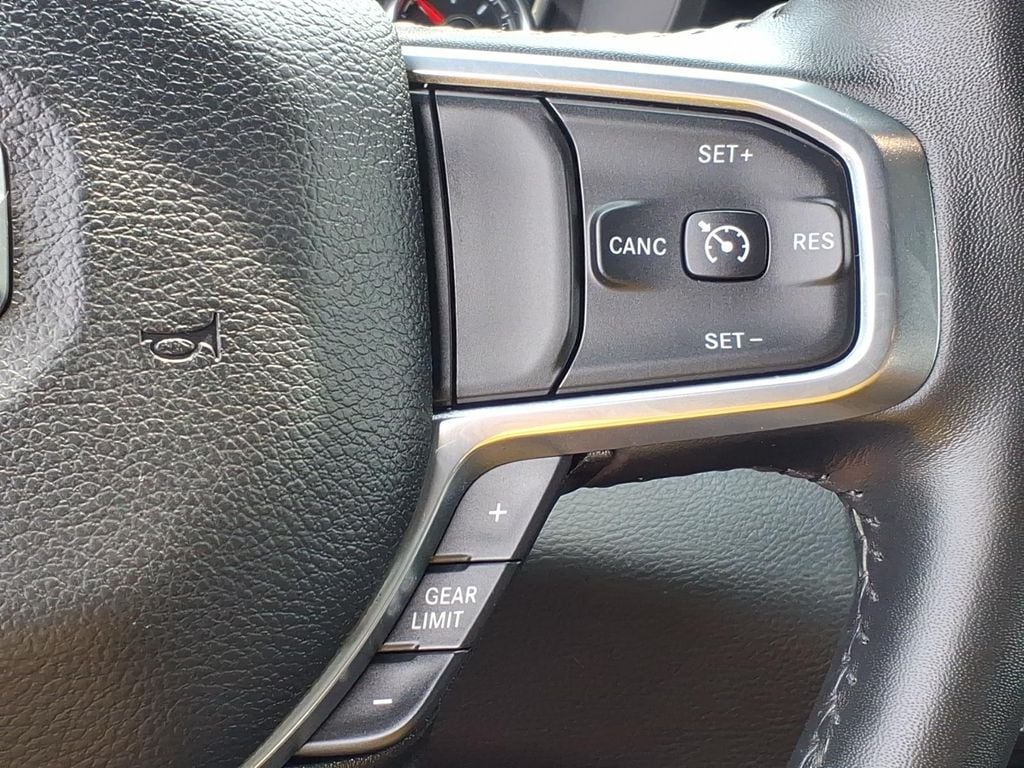 2024 RAM Ram 1500 Pickup Laramie - Photo 11