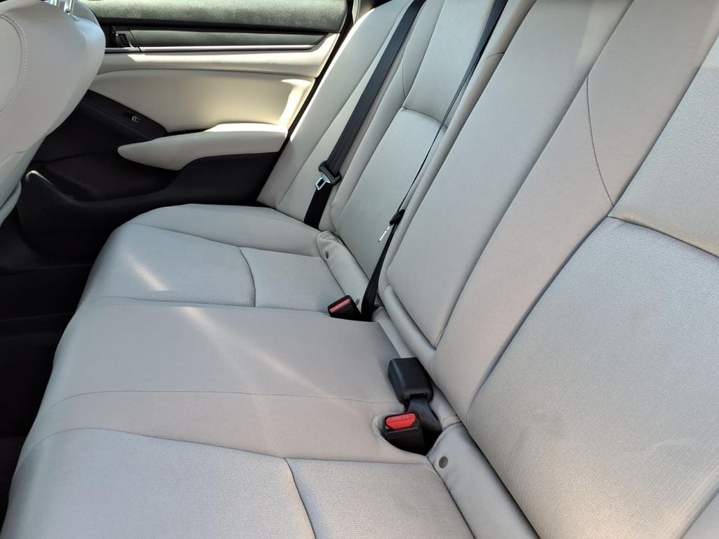 2019 Honda Accord LX - Photo 15