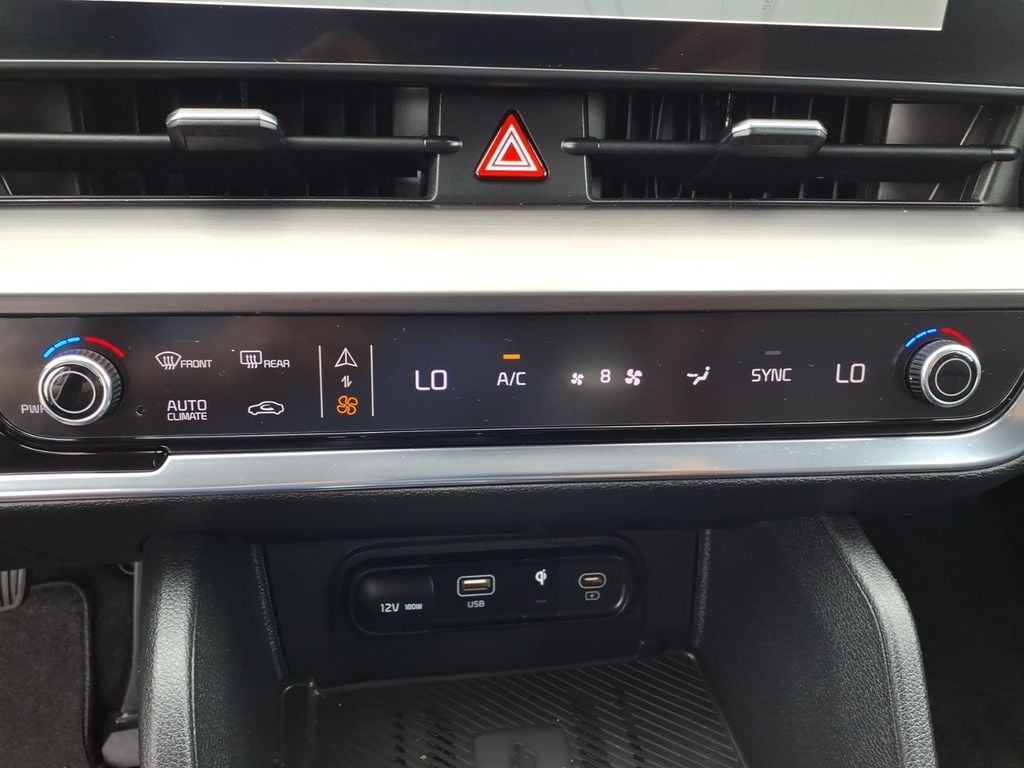 2024 Kia Sportage EX - Photo 8