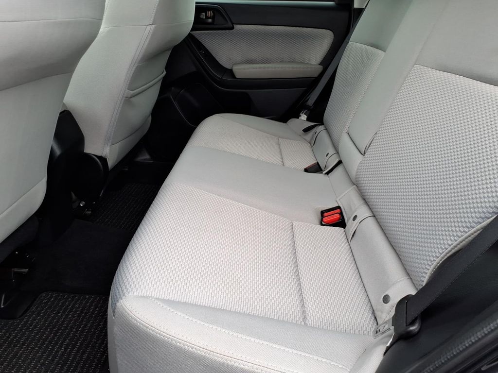 2018 Subaru Forester Premium - Photo 17