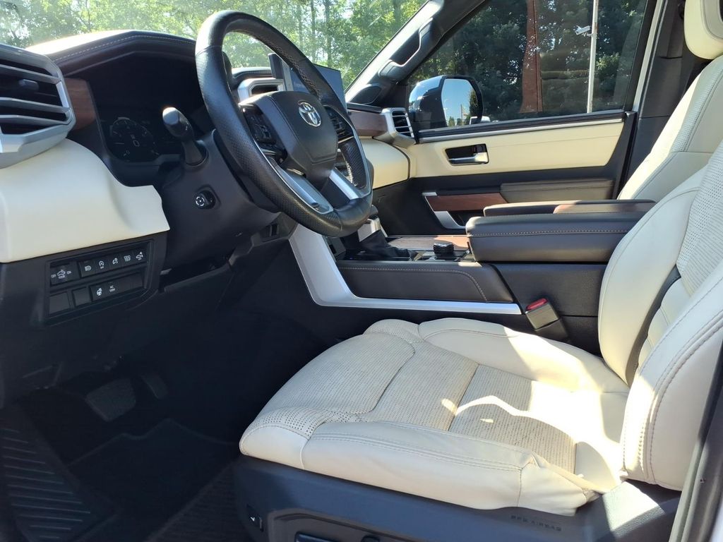 2024 Toyota Tundra 1794 Edition - Photo 14