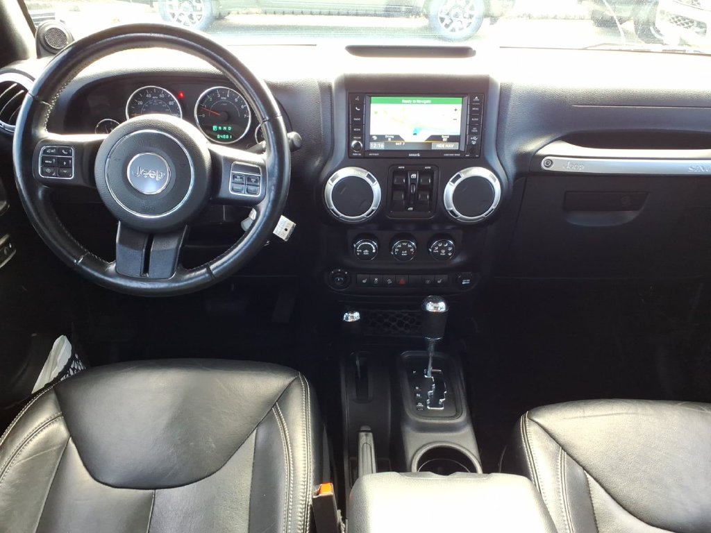 2014 Jeep Wrangler Unlimited Sahara - Photo 11