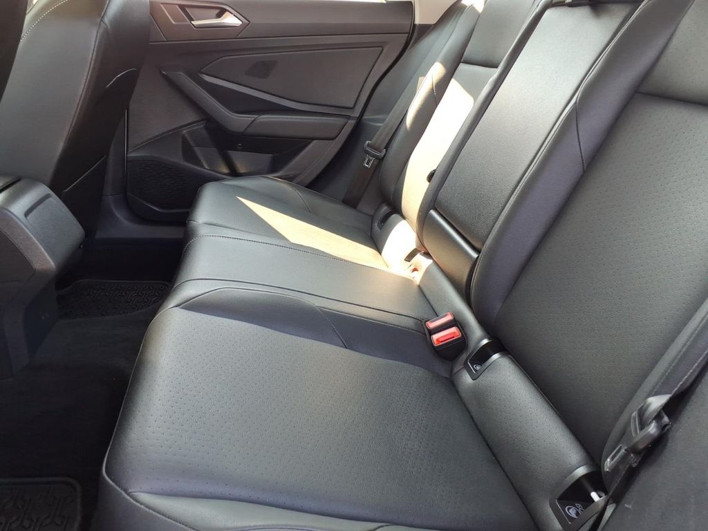 2019 Volkswagen Jetta SE - Photo 15