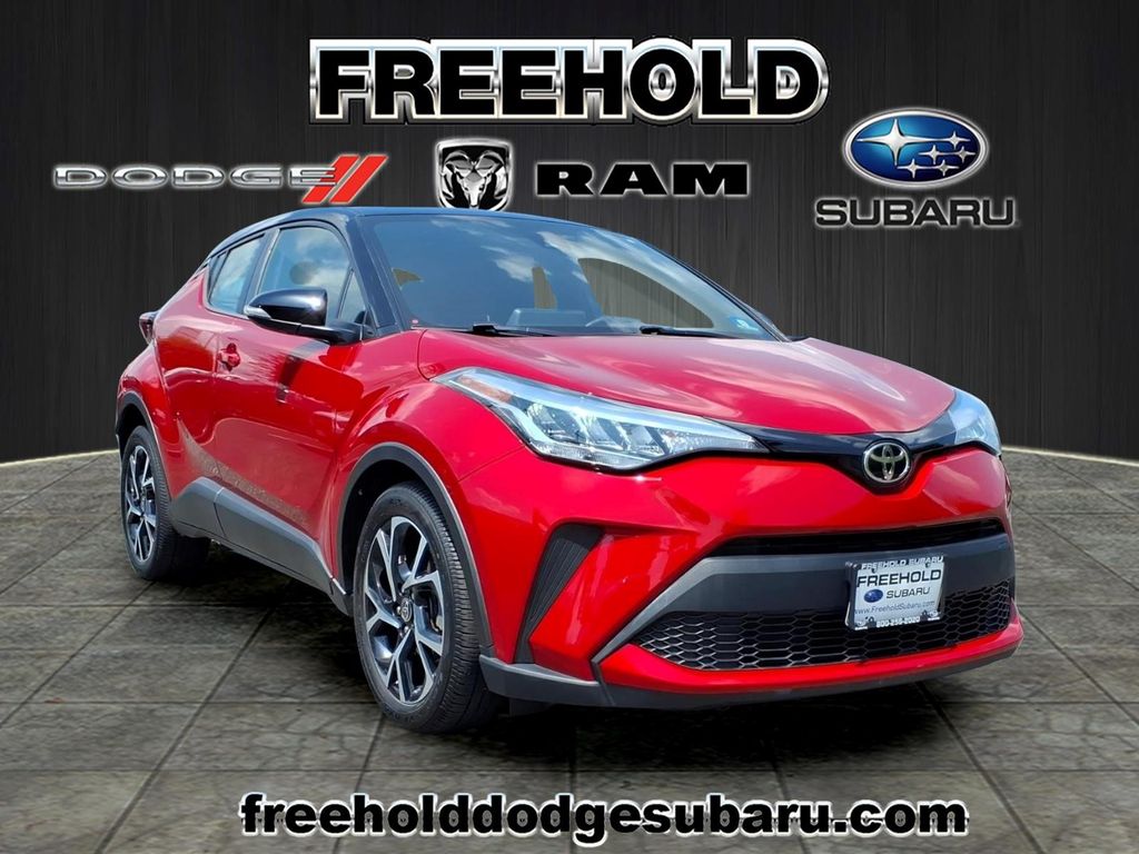 2020 Toyota C-HR XLE - Photo 1