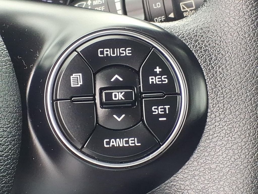 2022 Kia Soul LX - Photo 11