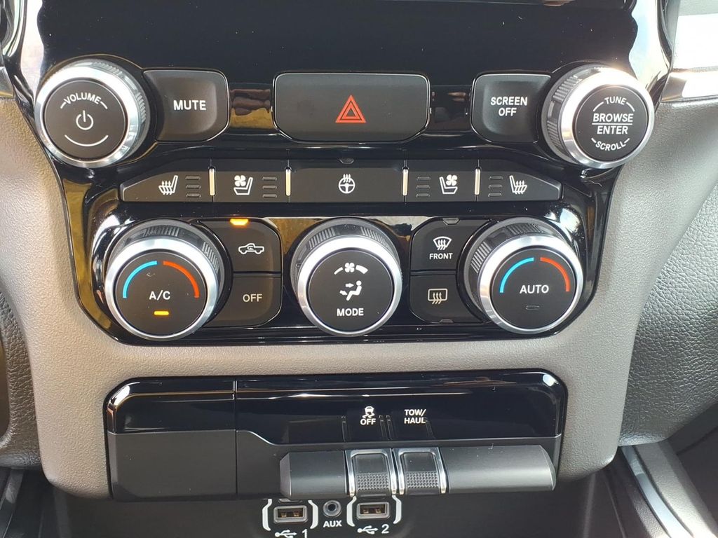 2024 RAM Ram 1500 Pickup Laramie - Photo 8