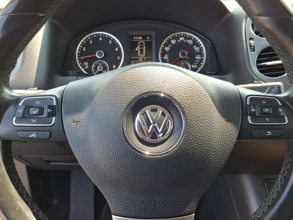 2016 Volkswagen Tiguan S - Photo 4