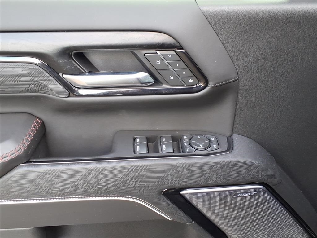 Used 2025 GMC Sierra 2500HD AT4X CREW CAB 4X4 6'9 BED Truck Crew Cab