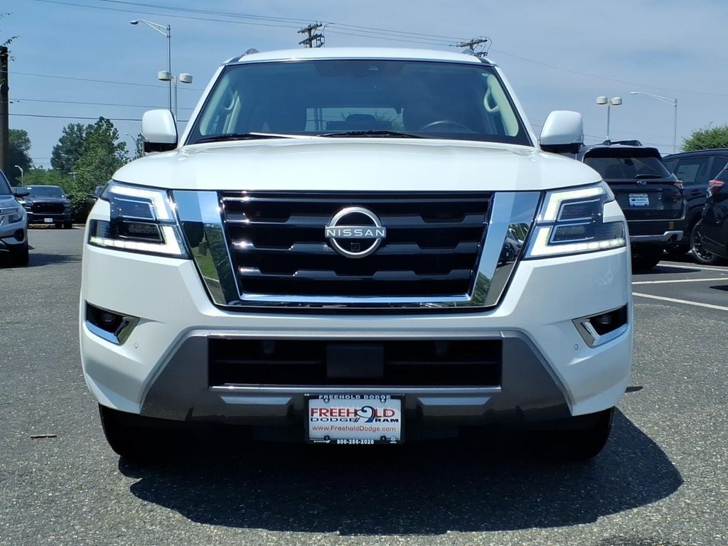 2023 Nissan Armada SL - Photo 2