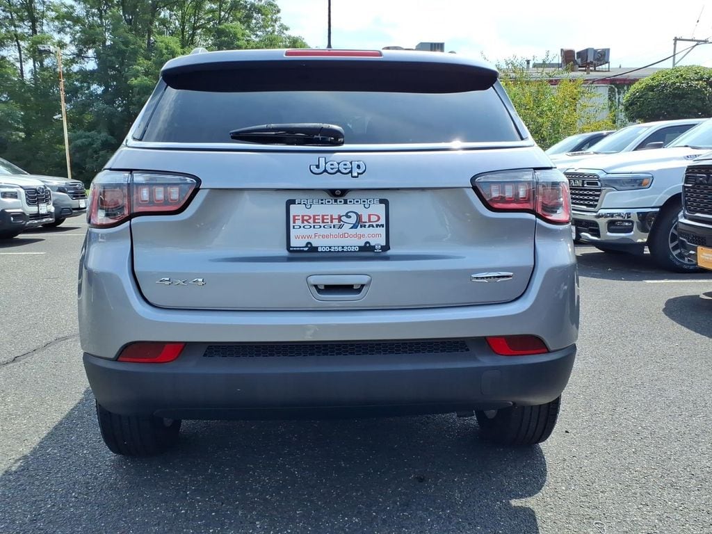 2018 Jeep Compass Latitude - Photo 19