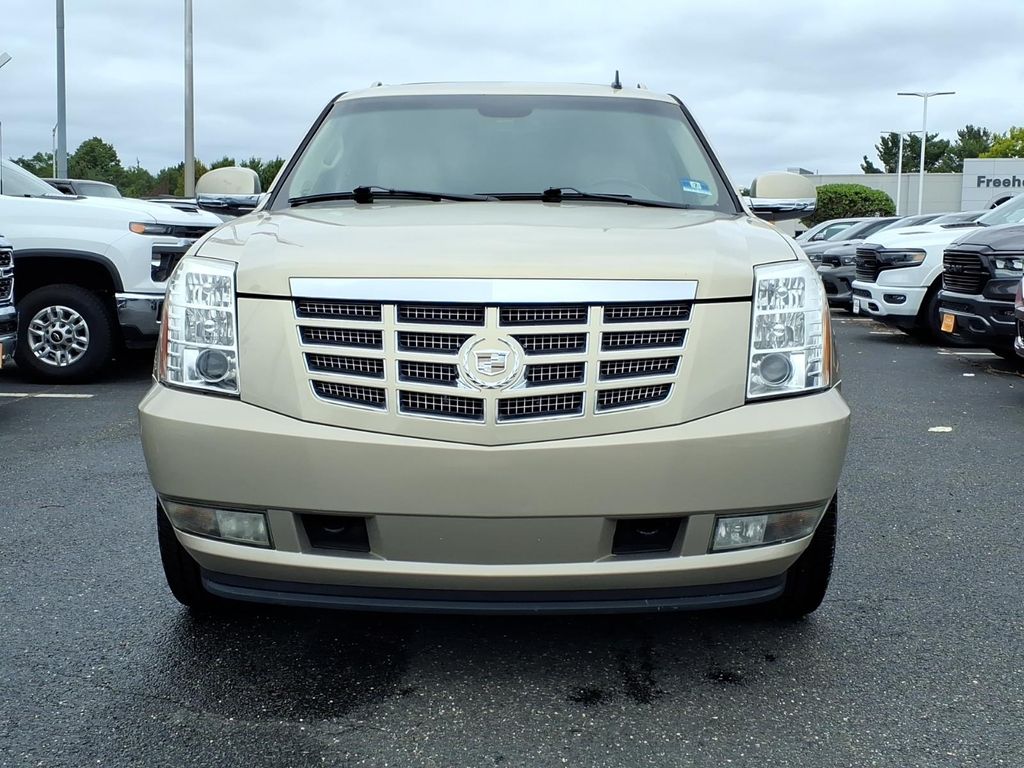 Used 2011 Cadillac Escalade ESV Luxury with VIN 1GYS3HEF7BR346146 for sale in Freehold, NJ