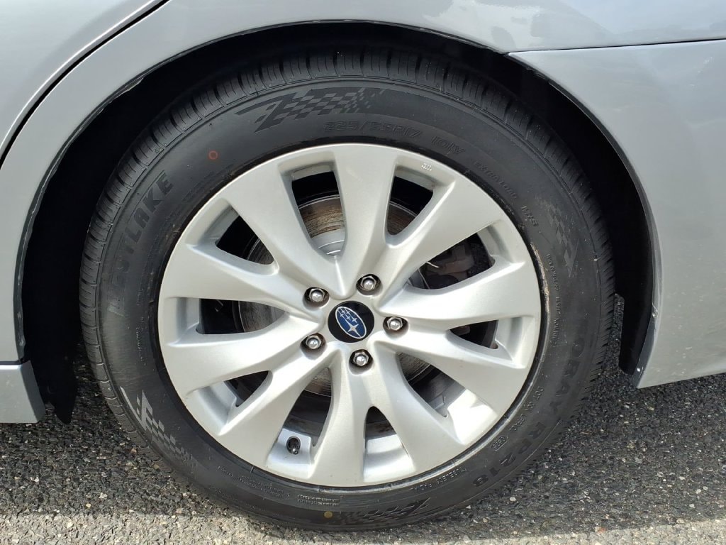 2017 Subaru Legacy Premium - Photo 17