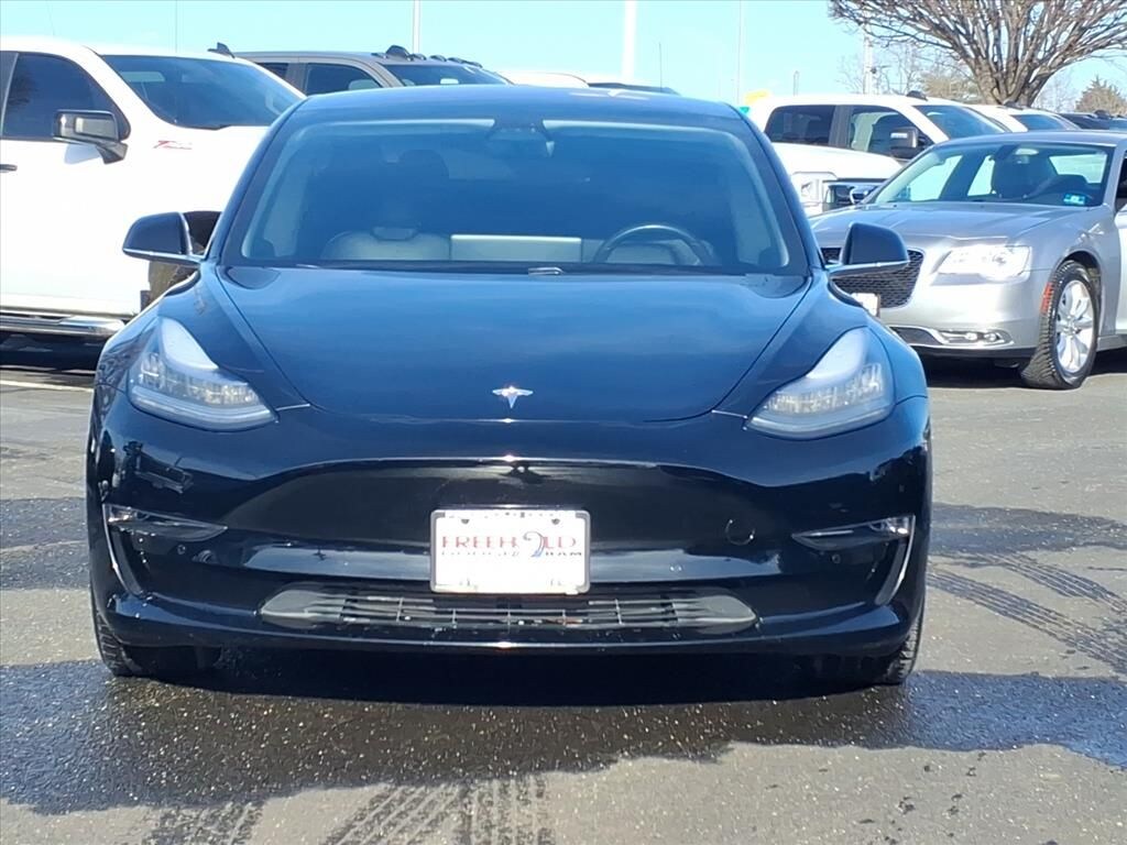 Used 2019 Tesla Model 3 STANDARD RANGE PLUS Sedan