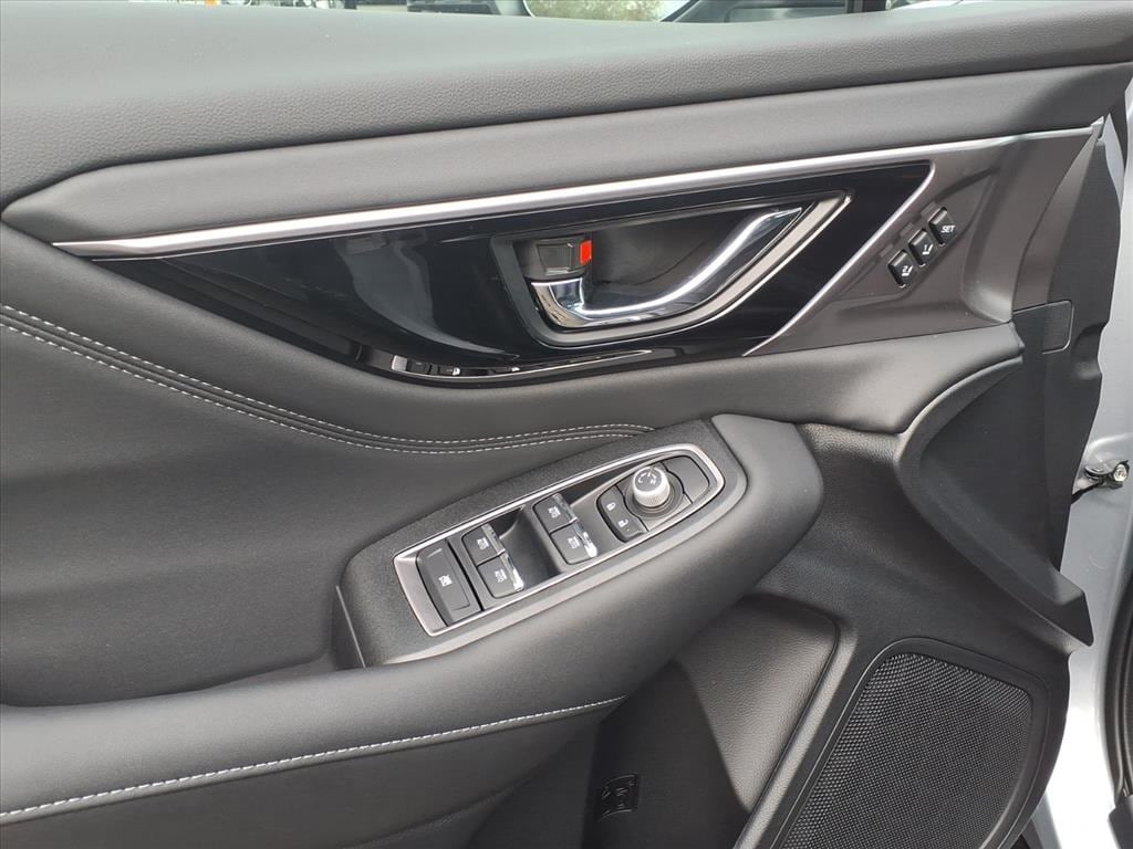 New 2025 Subaru Outback LIMITED SUV