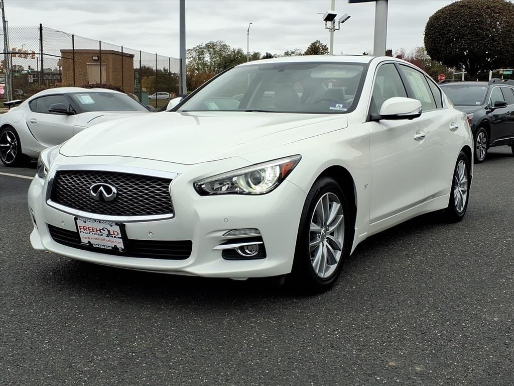 Used 2015 INFINITI Q50 PREMIUM DELUXE TOURING PACKAGE Sedan