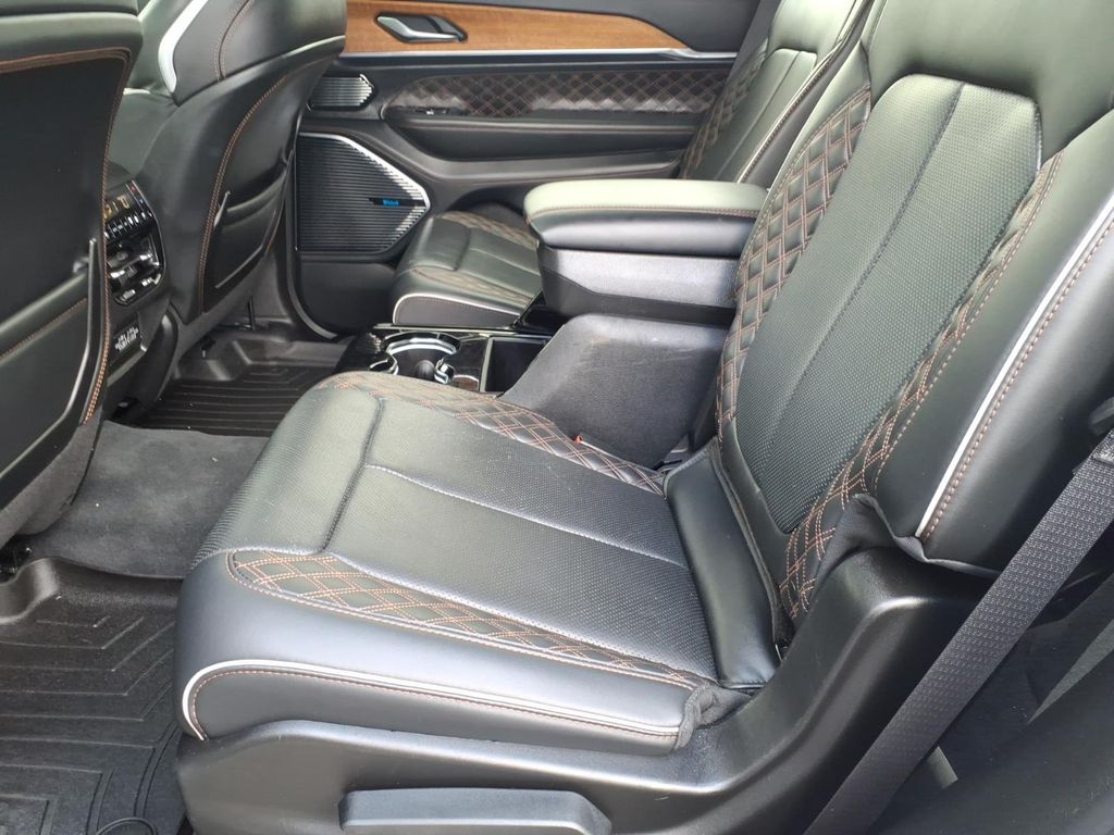 2023 Jeep Grand Cherokee L Summit Reserve - Photo 16