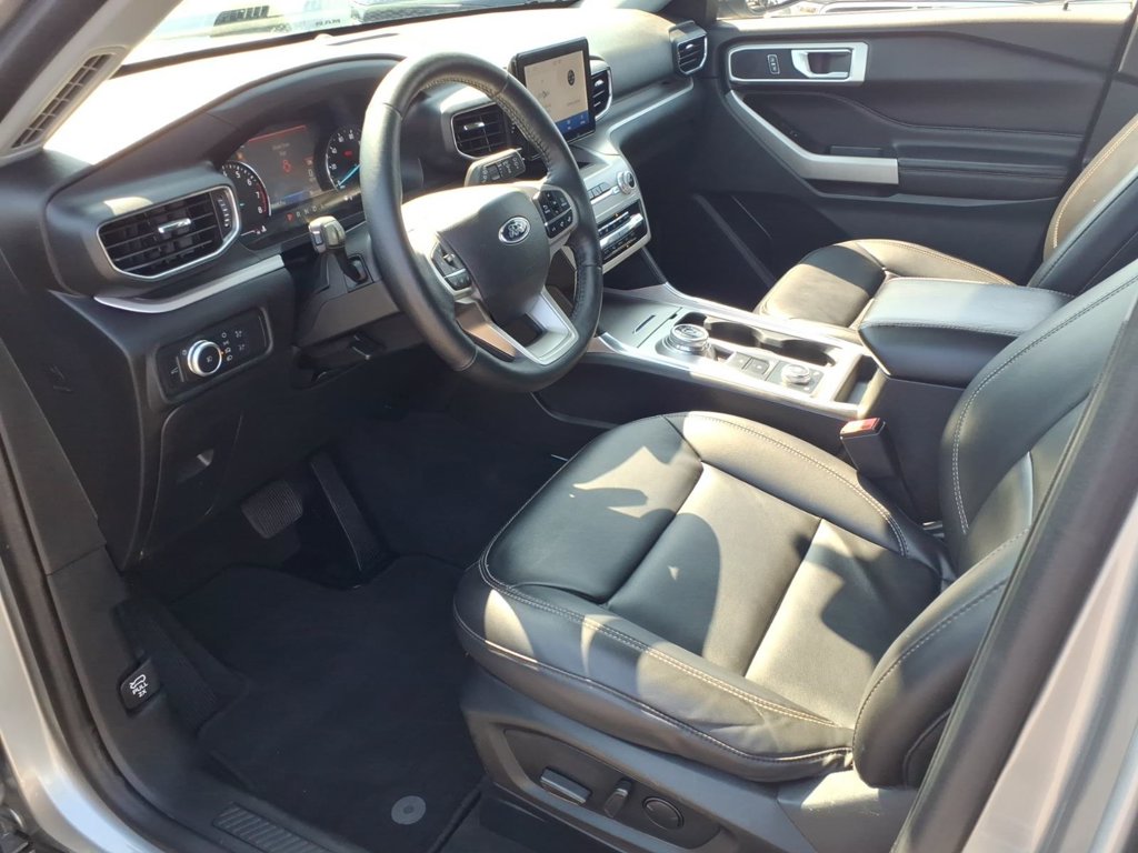 2022 Ford Explorer XLT - Photo 13