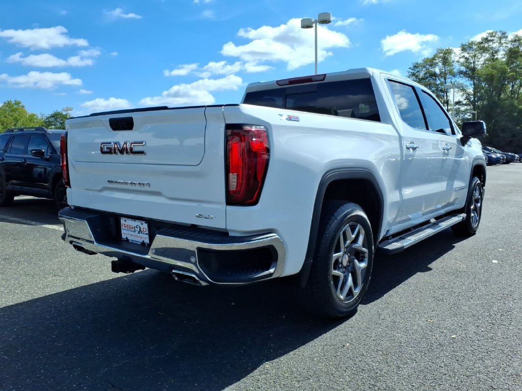 2023 GMC Sierra 1500 SLT - Photo 22