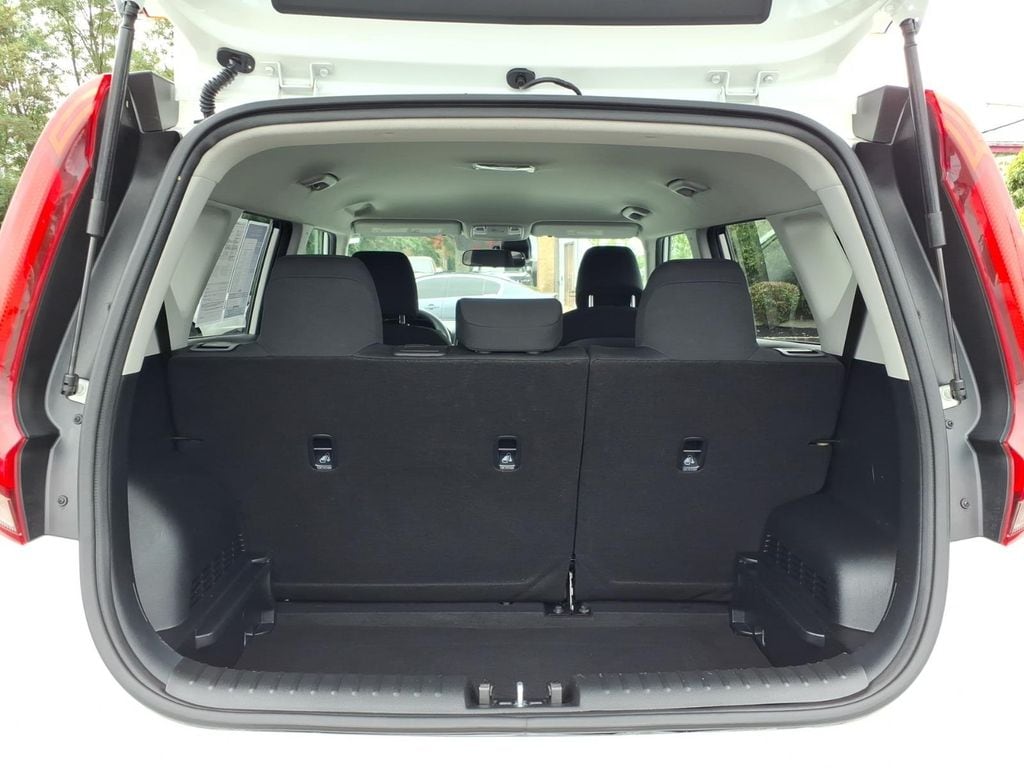 2022 Kia Soul LX - Photo 18