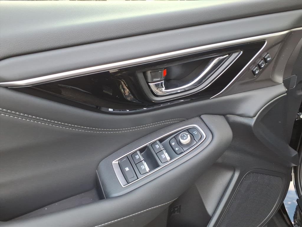 New 2025 Subaru Outback TOURING SUV