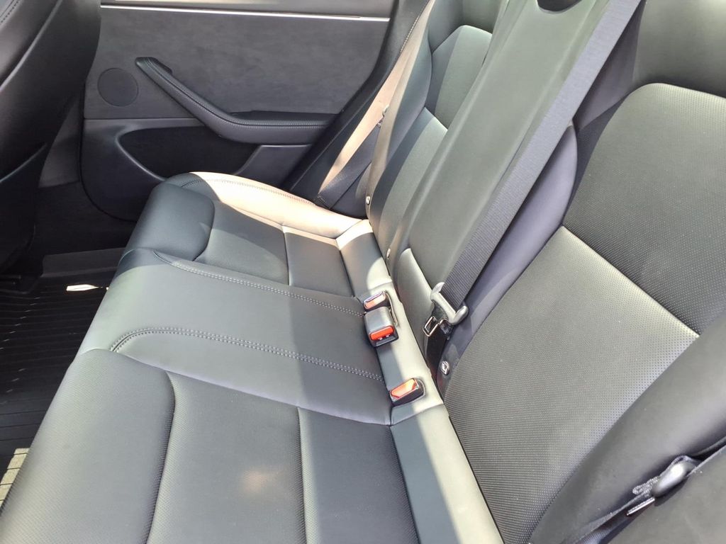 2025 Tesla Model 3 Long Range - Photo 14