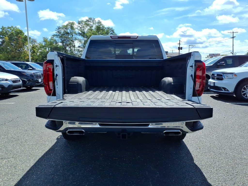 2023 GMC Sierra 1500 SLT - Photo 21