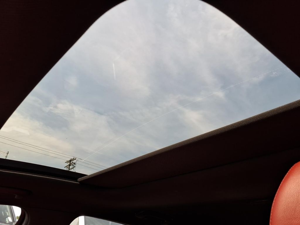 2023 GENESIS G70 Standard - Photo 14