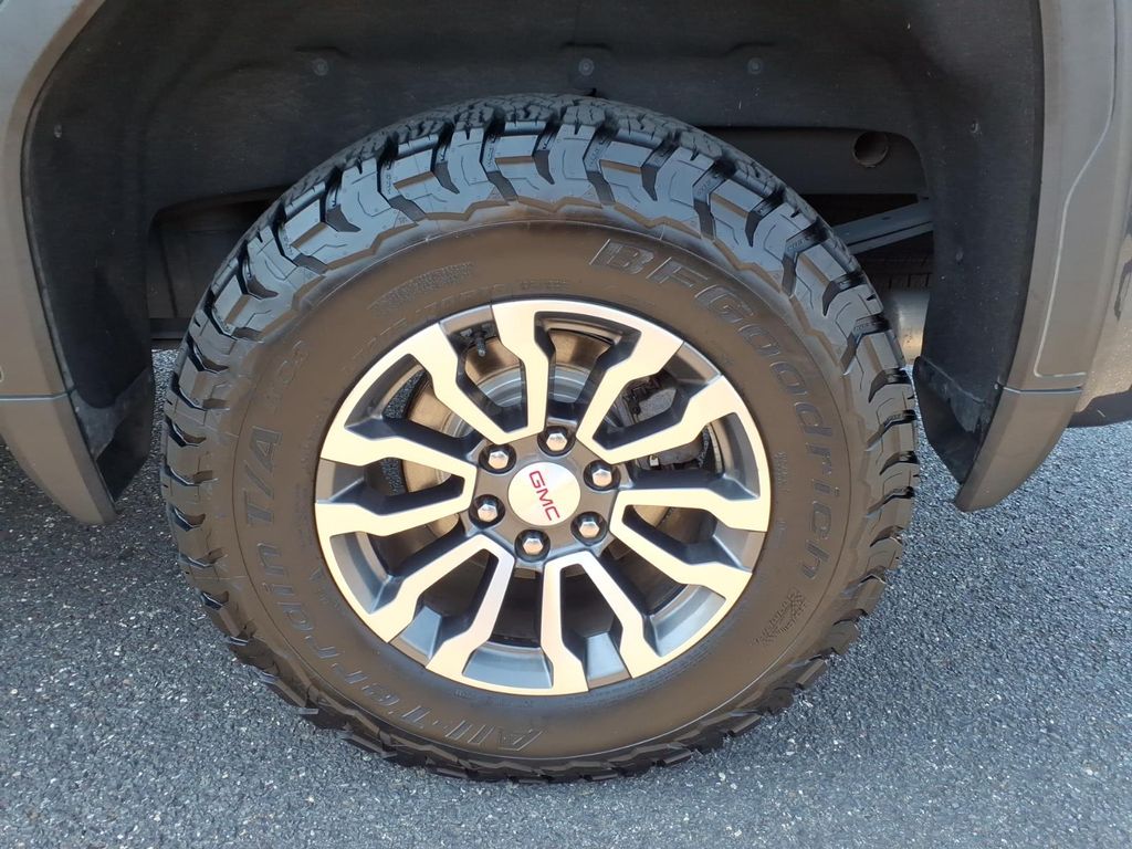 2021 GMC Sierra 1500 AT4 - Photo 18