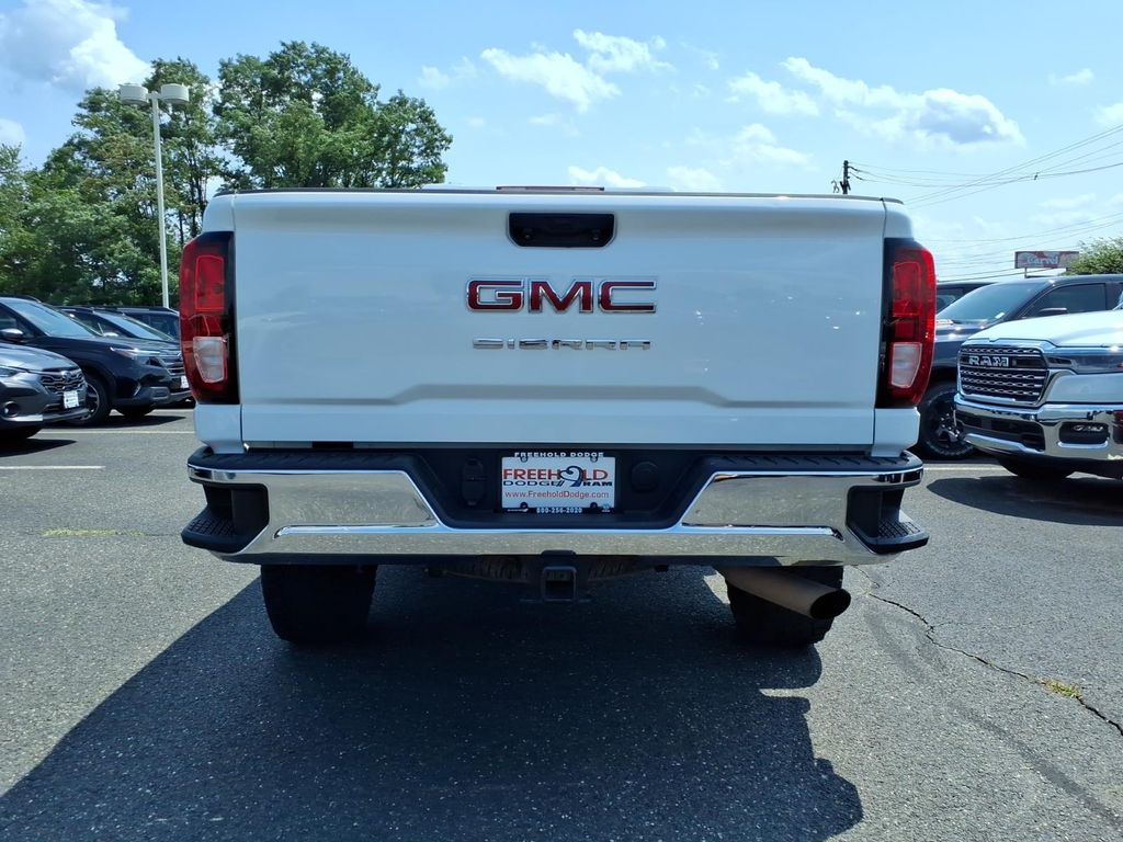 2024 GMC Sierra 3500HD Pro - Photo 18