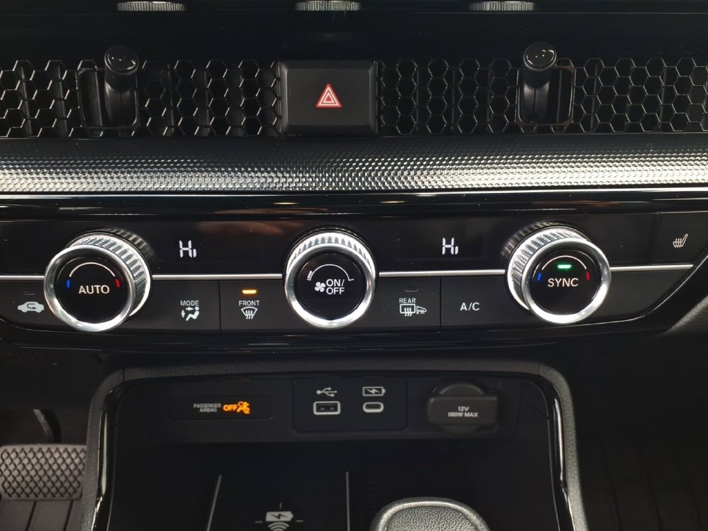 2024 Honda CR-V Sport Touring - Photo 8