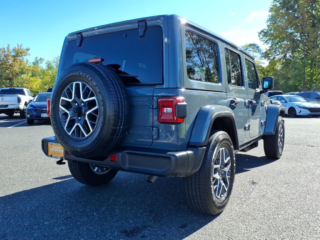 2026 Jeep Wrangler 4-Door Sahara - Photo 20