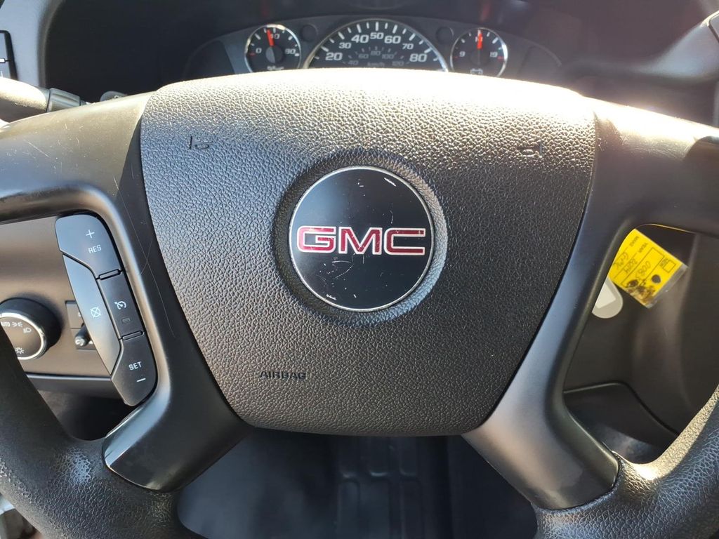 2014 GMC Savana Cargo Work Van - Photo 6