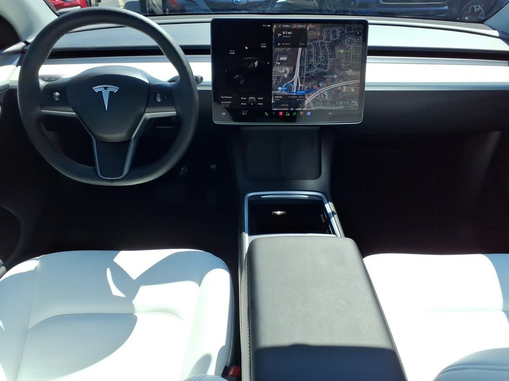 2023 Tesla Model Y Long Range - Photo 10