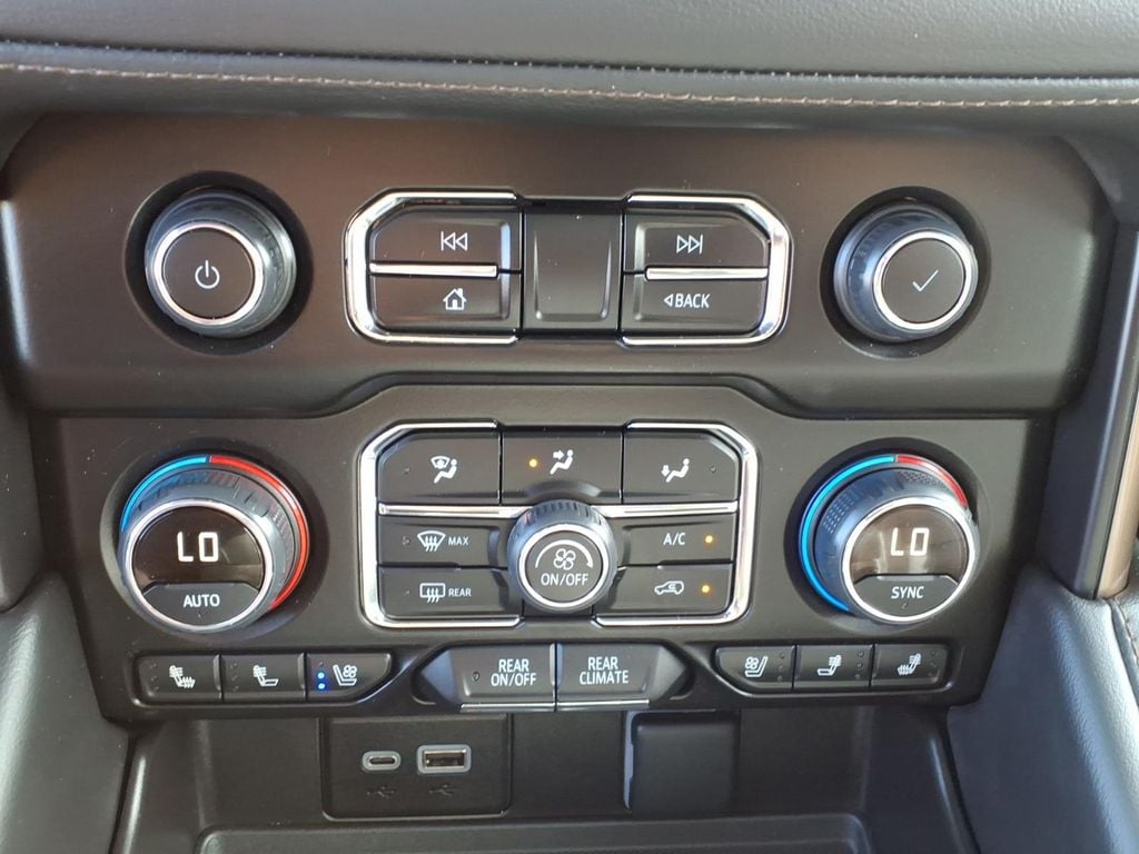 2024 Chevrolet Tahoe High Country - Photo 9