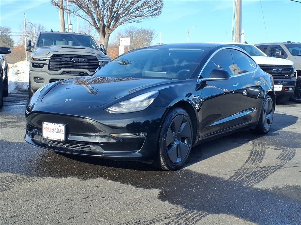 Used 2019 Tesla Model 3 STANDARD RANGE PLUS Sedan