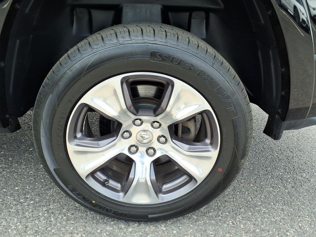 2019 RAM Ram 1500 Pickup Laramie - Photo 18
