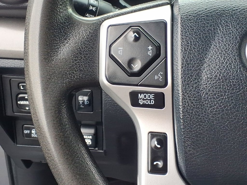 2020 Toyota Tundra SR5 - Photo 11