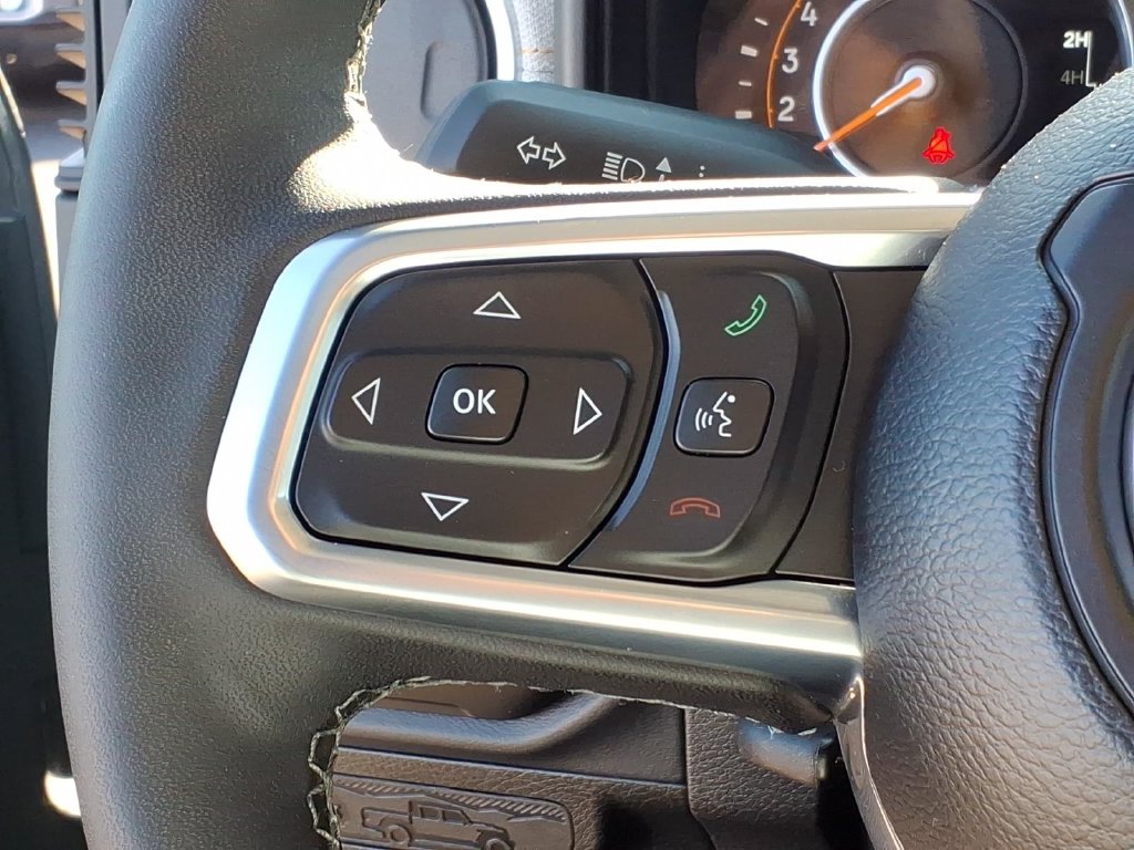 2026 Jeep Wrangler 4-Door Sahara - Photo 12