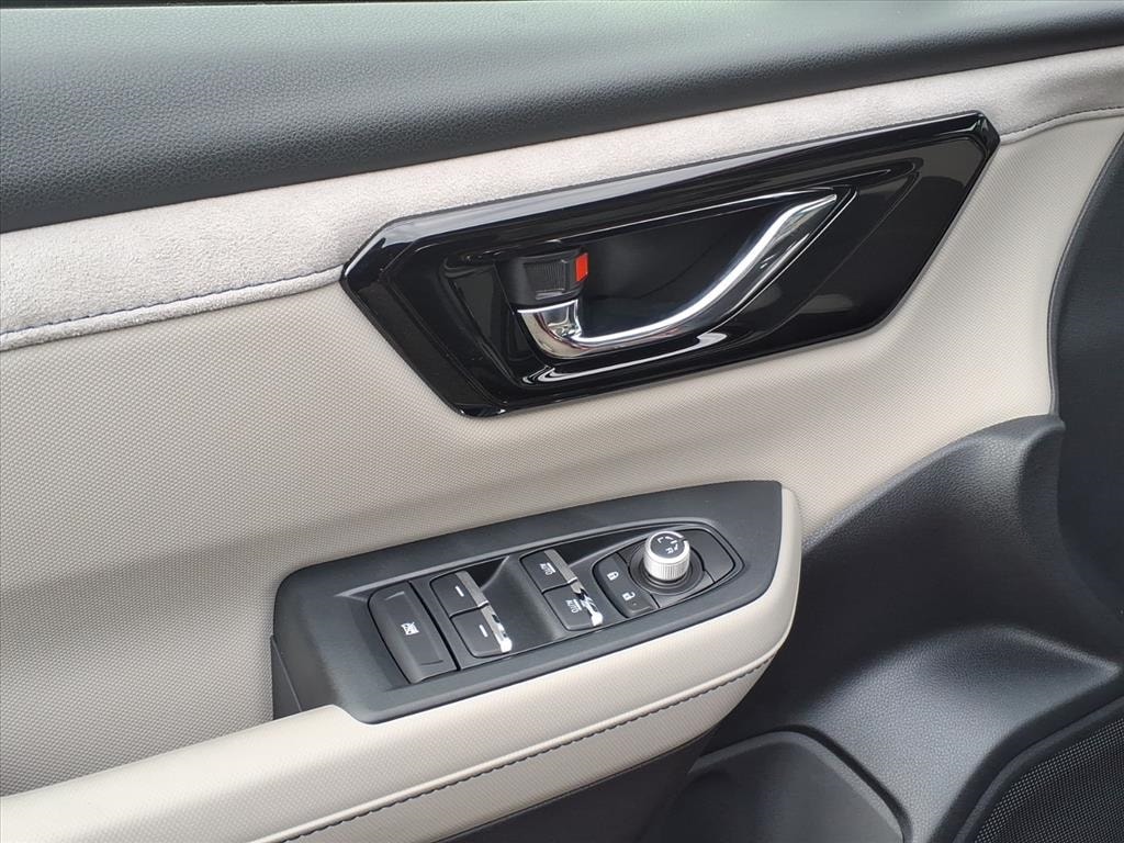 New 2025 Subaru Forester Hybrid LIMITED SUV