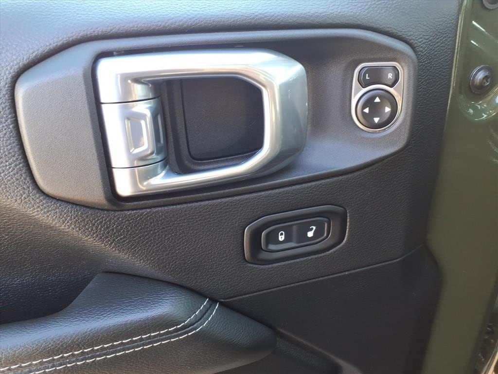 Used 2021 Jeep Wrangler UNLIMITED SAHARA SUV