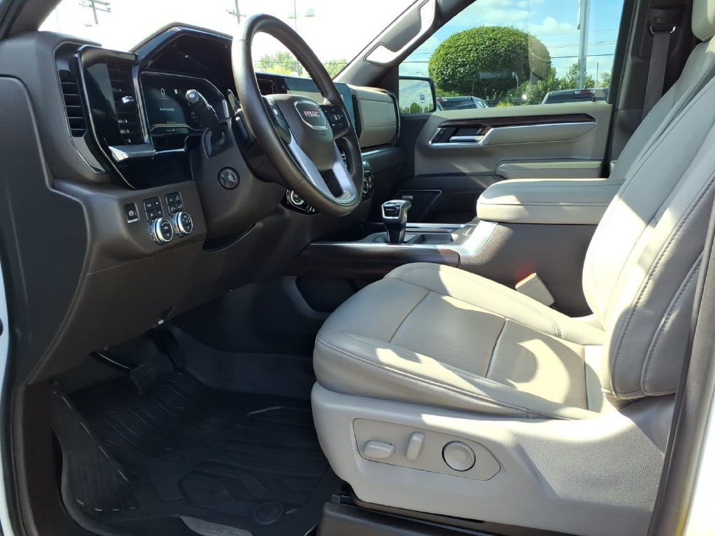 2023 GMC Sierra 1500 SLT - Photo 15