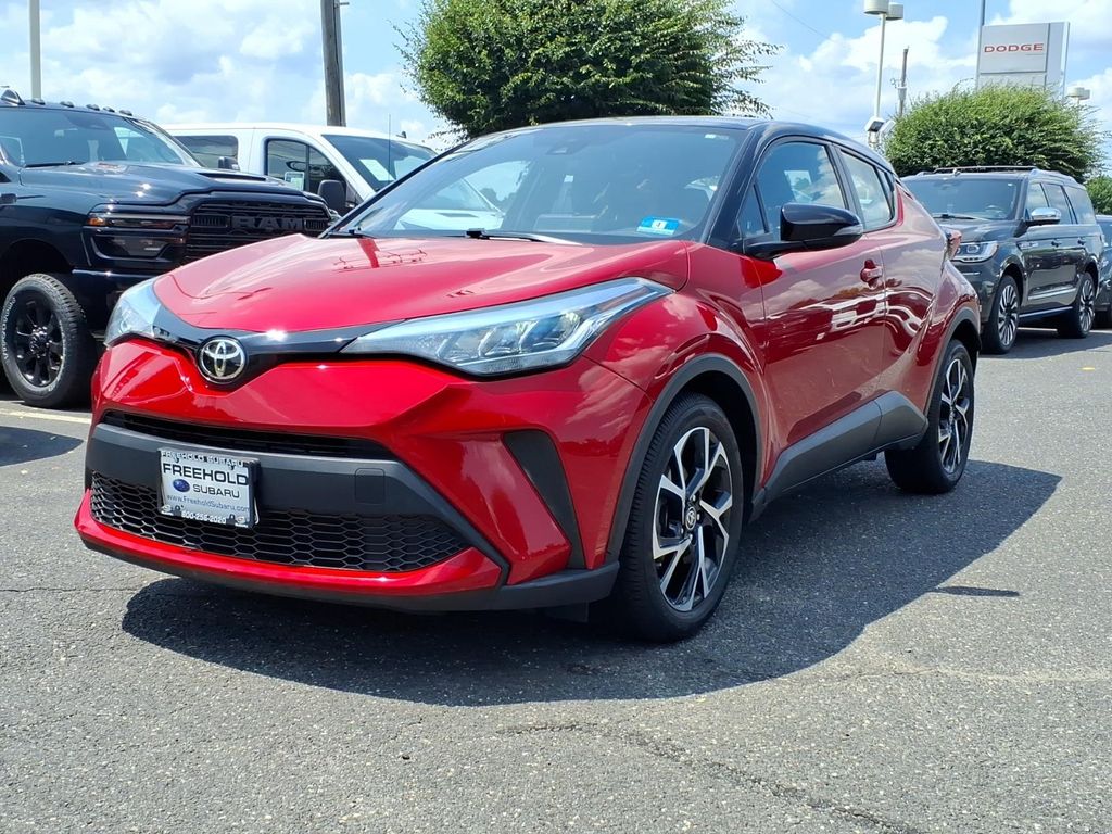 2020 Toyota C-HR XLE - Photo 3