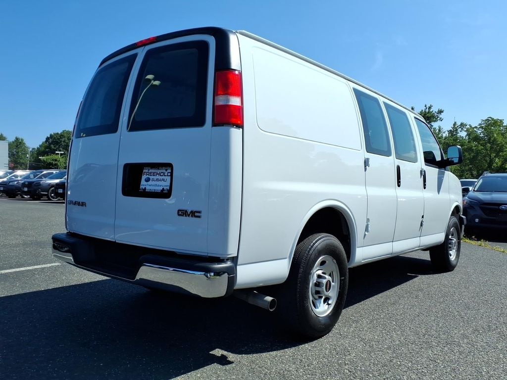 2024 GMC Savana Cargo Work Van - Photo 14