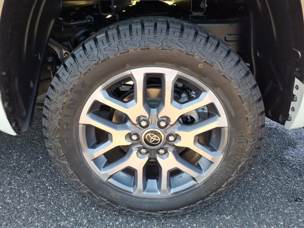 2024 Toyota Tundra 1794 Edition - Photo 18